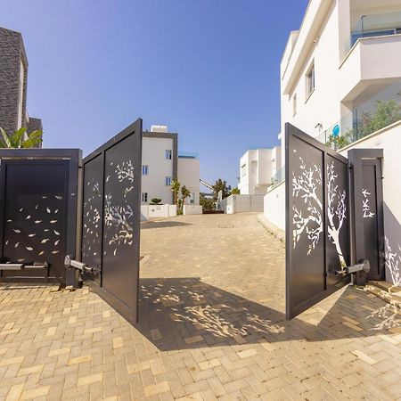 Fig Tree Bay Residences 5 Протарас Екстериор снимка