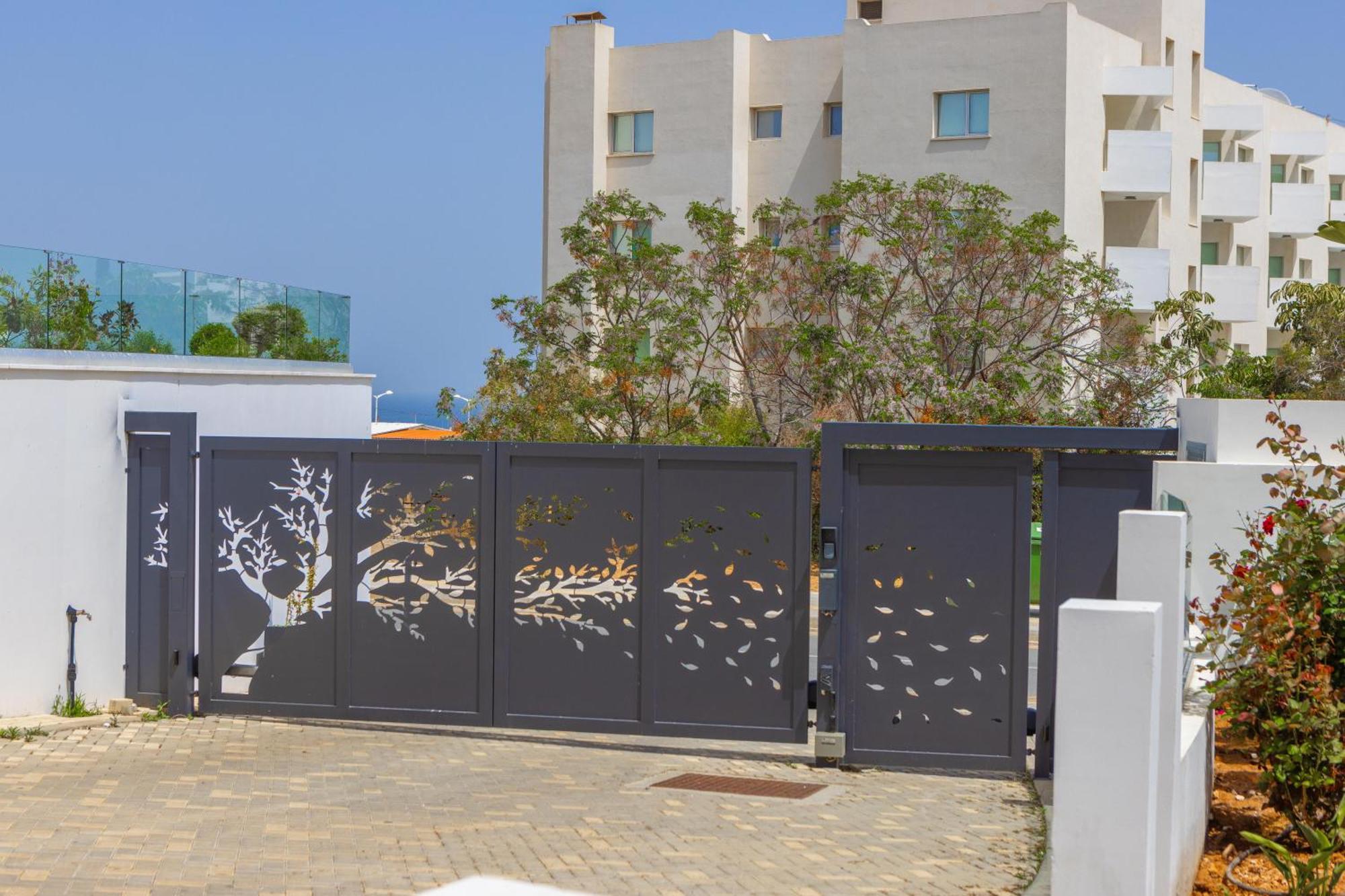 Fig Tree Bay Residences 5 Протарас Екстериор снимка